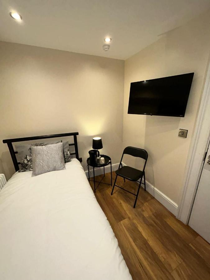 Cosy Single Room Эдинбург Экстерьер фото