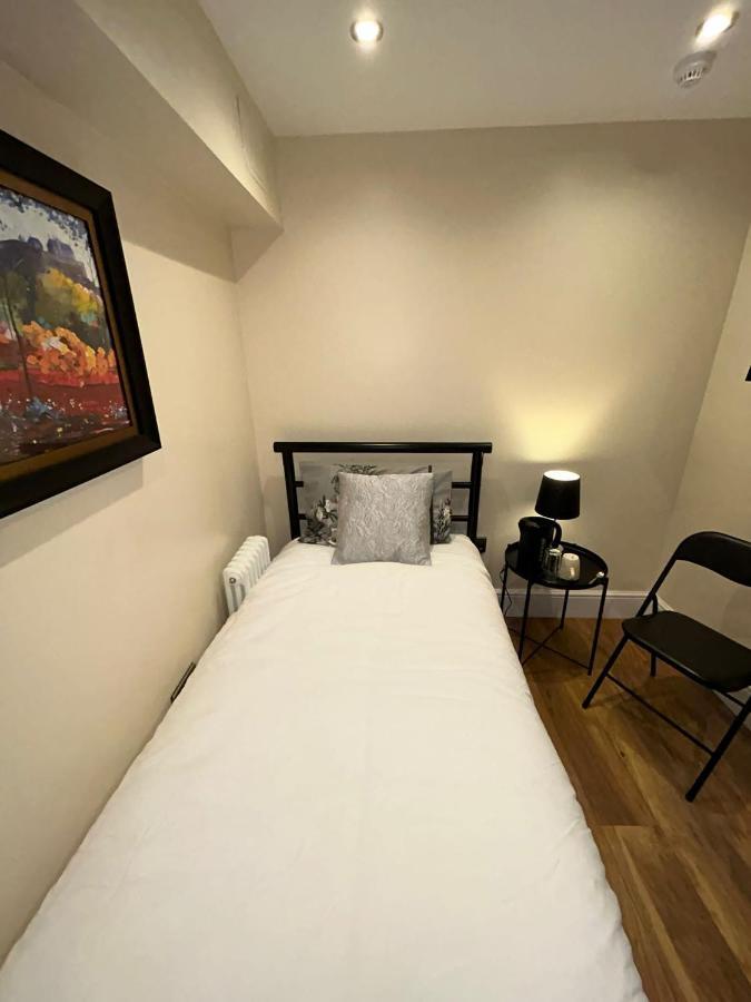 Cosy Single Room Эдинбург Экстерьер фото
